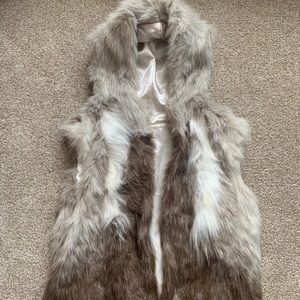 Fur vest